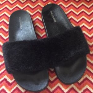 Steve Madden slides
